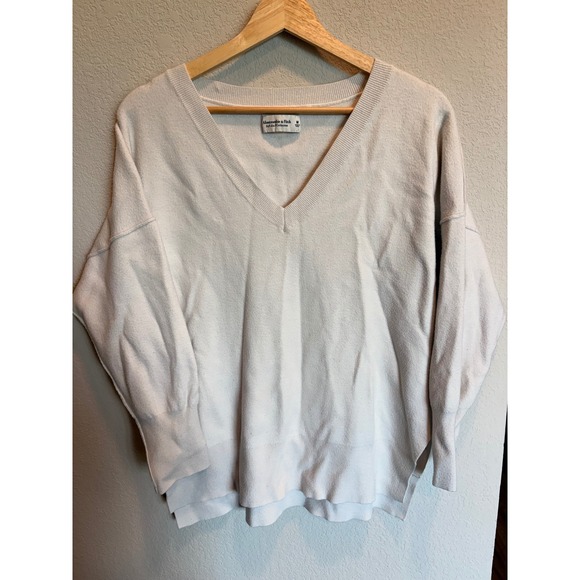 Abercrombie & Fitch Sweaters - Abercrombie & Fitch Soft AF Collection Cream V-Neck Oversized Sweater Womens M